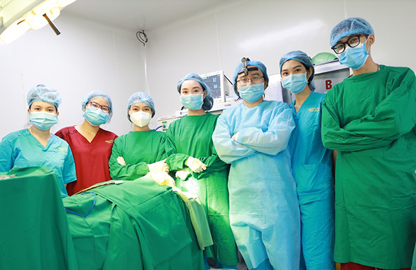 Bác sĩ Hồ Phi Nhạn – Chuyên gia sửa mũi hỏng, khắc phục biến chứng - 1