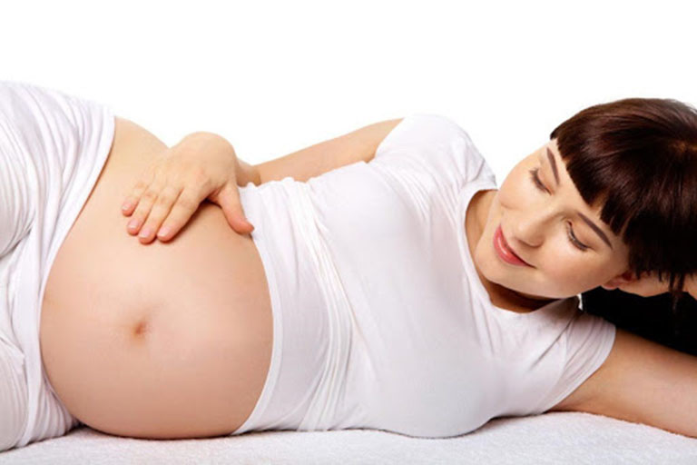 Ốm nghén có ảnh hưởng đến thai nhi không?