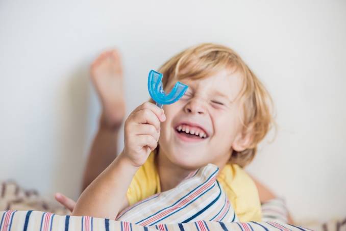 Răng mọc lệch ở trẻ: Nguyên nhân và hướng khắc phục