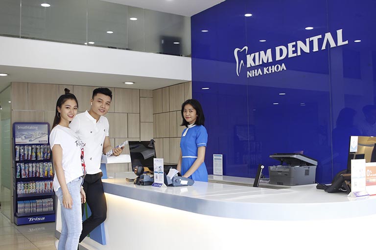 Top 8 địa chỉ cạo vôi răng, tẩy trắng răng tốt nhất tại Hà Nội